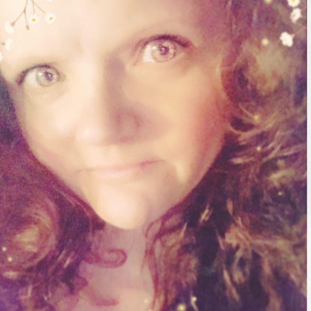Meet your Posher, Carrie
